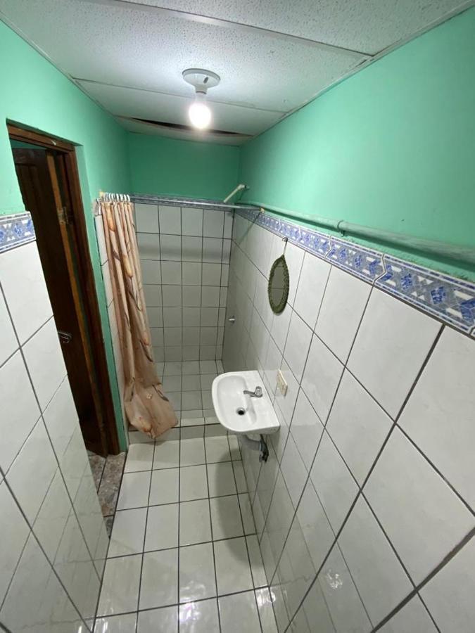 Hospedaje Catalinass Liberia Oda fotoğraf